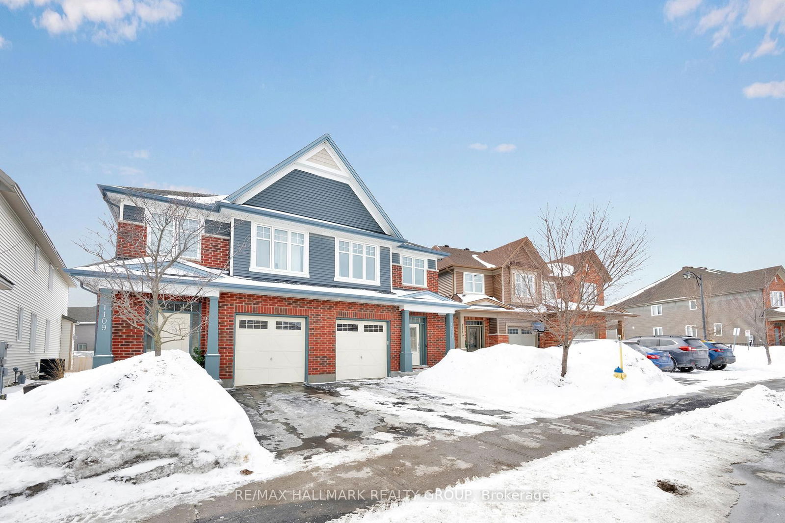 Semi-Detached House for sale at 1111 Cobble Hill Drive, Barrhaven, 7703 - Barrhaven - Cedargrove/Fraserdale, K2J 5S4 - MLS: X12001921