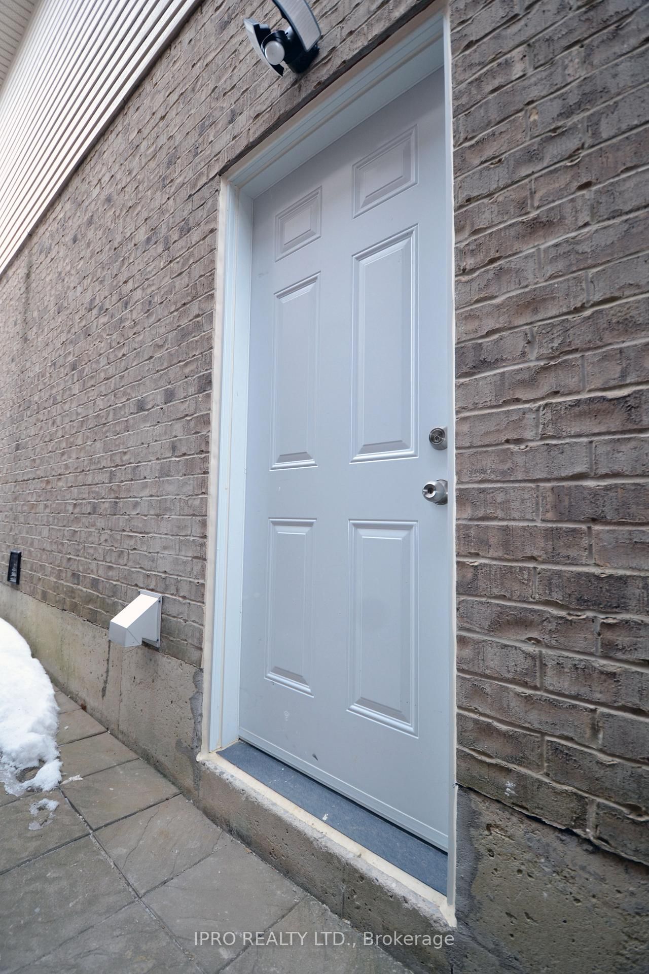 Detached House for lease at Basement-151 Elmore Drive, Hamilton, Eleanor, L8W 2C5 - MLS: X12002153