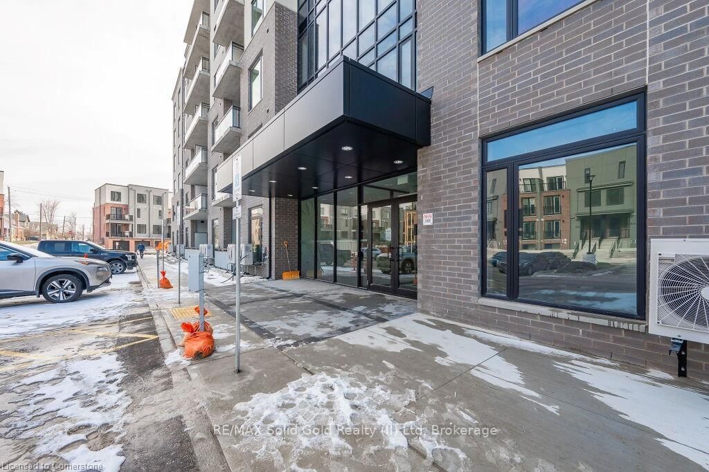 Condo leased at 203-107 Roger Street, Waterloo, N2J 1A4 - MLS: X12002319