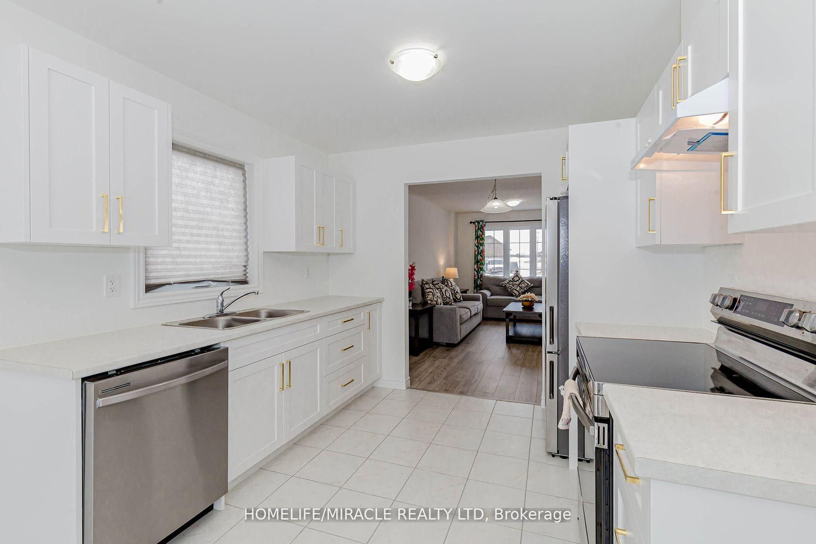 Listing Image 20