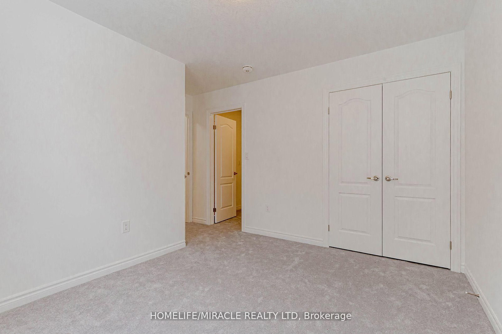 Listing Image 39