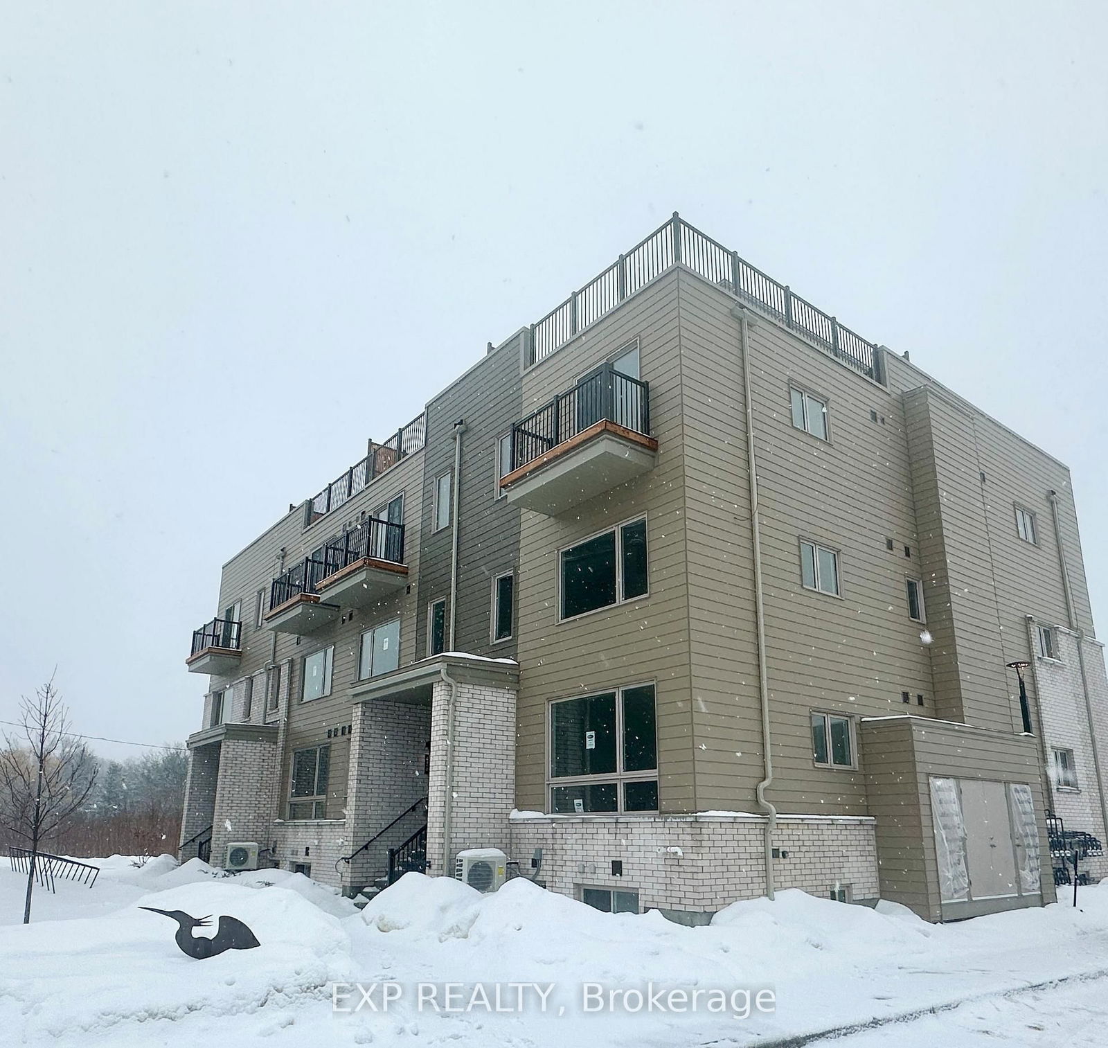 Condo leased at 428 Mishi N/A, Ottawa, CFB Rockcliffe and Area, K1K 0P2 - MLS: X12002356