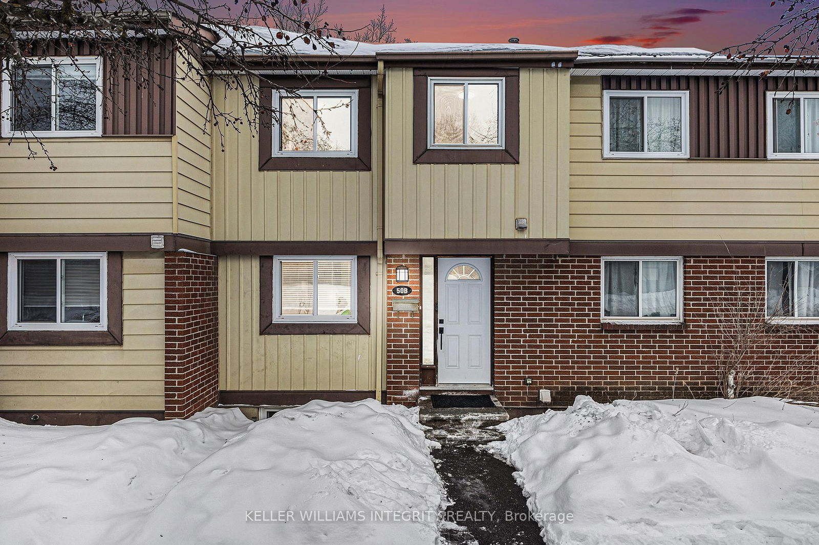 Townhouse for sale at 50B Foxfield Drive, Barrhaven, 7702 - Barrhaven - Knollsbrook, K2J 1P7 - MLS: X12002367