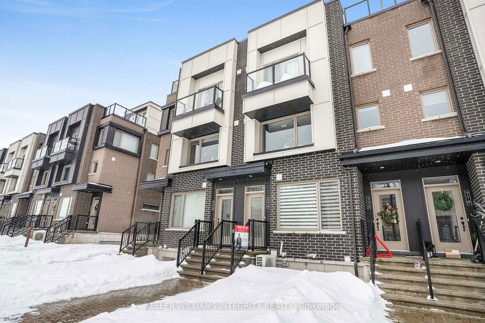 Condo for sale at 774 Mikinak Road, Ottawa, CFB Rockcliffe and Area, K1K 5A5 - MLS: X12002432