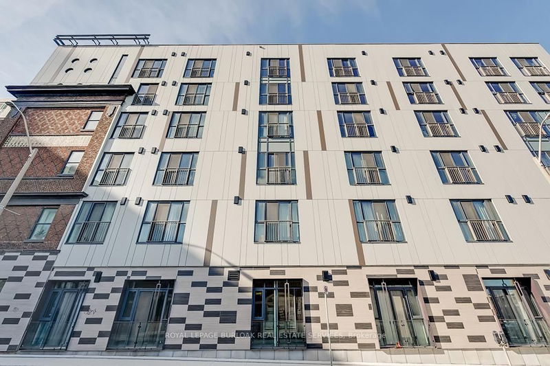 home for lease on 201-121 King Street E