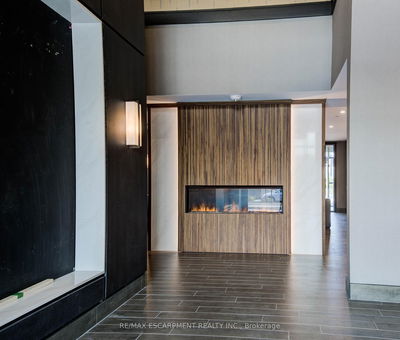 Unit 1108 — 470 Dundas St, Hamilton - Waterdown image-0-4