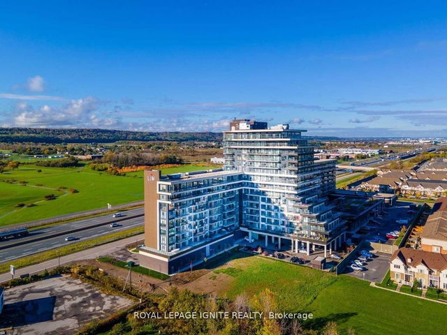 417 - 550 North Service Road