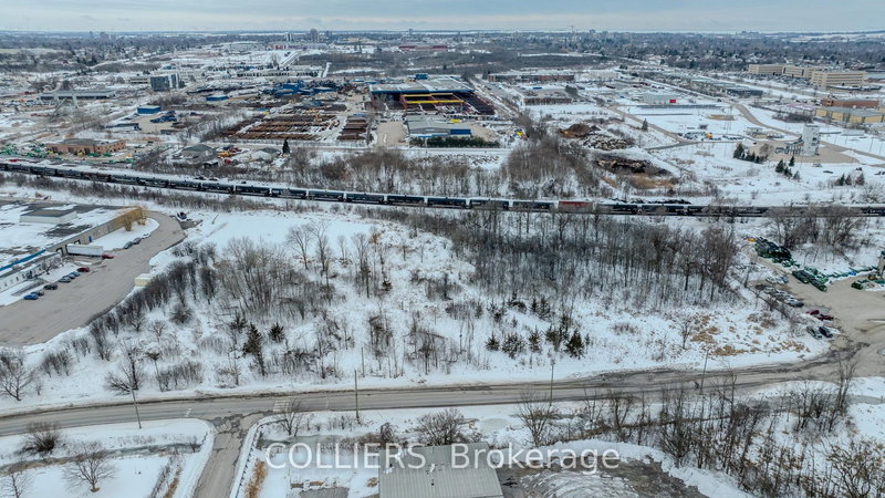 34 St Remy Pl, Kingston, K7K 6C4 | Image 2