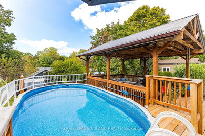 35 Orchard Rd, Lambton Shores - Grand Bend image-0-4