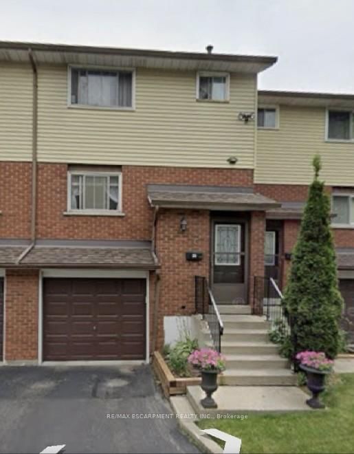 Townhouse for sale at C-924 MOHAWK Road, Hamilton, Mountview, L9C 6Z3 - MLS: X12003198