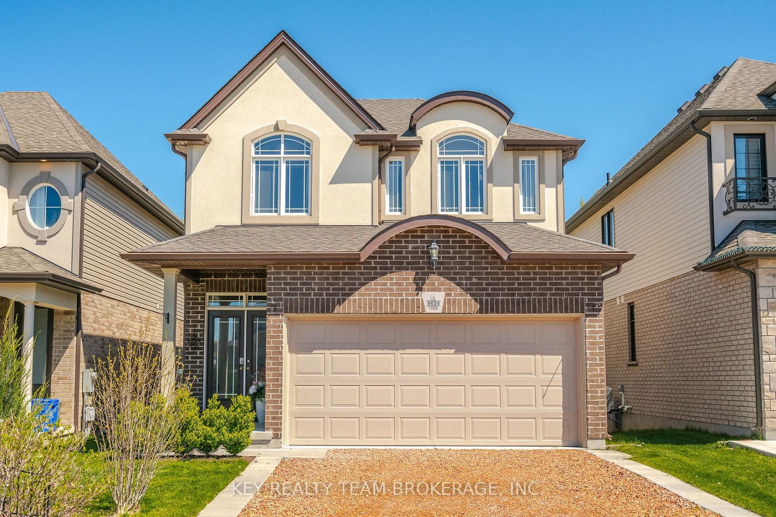 Building at 8625 Jennifer Crescent, Niagara Falls, Forestview