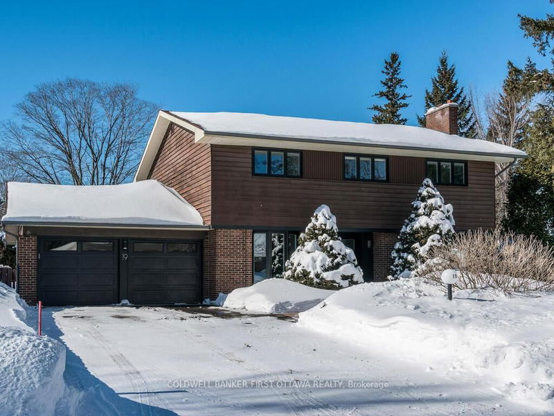home for sale on 19 Pellan Crescent