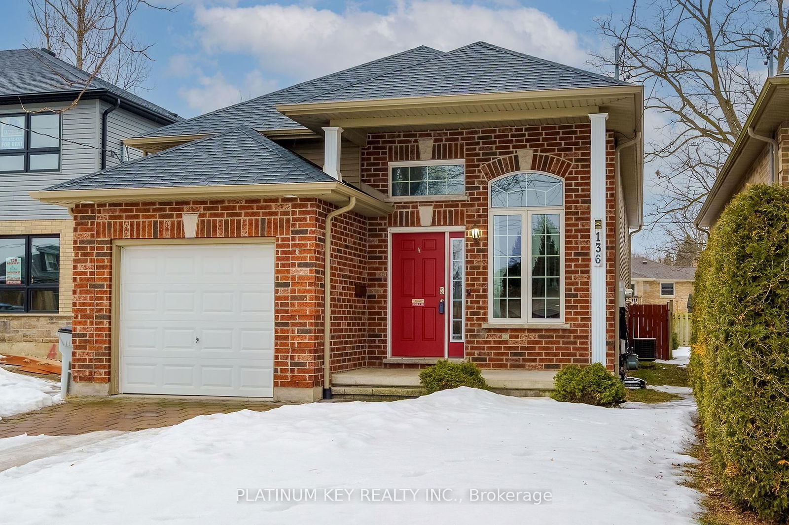 Detached House for sale at 136 Beech Street, Strathroy-Caradoc, SW, N7G 1K8 - MLS: X12003607