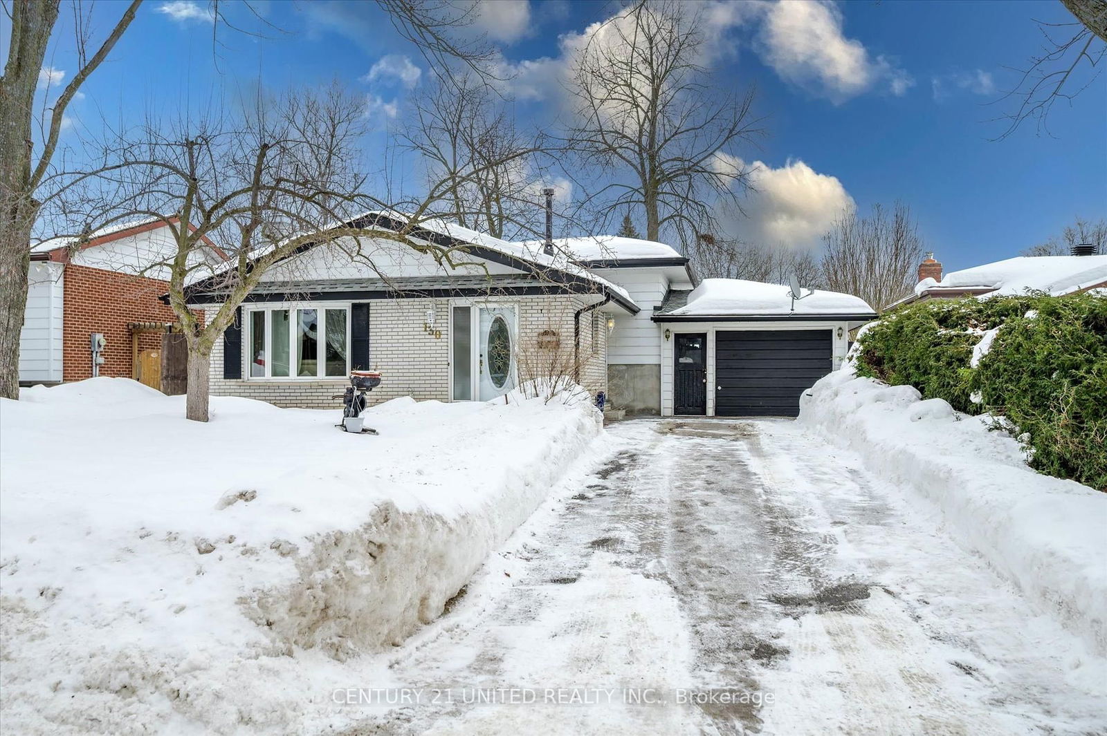 Detached House for sale at 130 Greenhill Drive, Peterborough, Monaghan, K9J 6E4 - MLS: X12003746