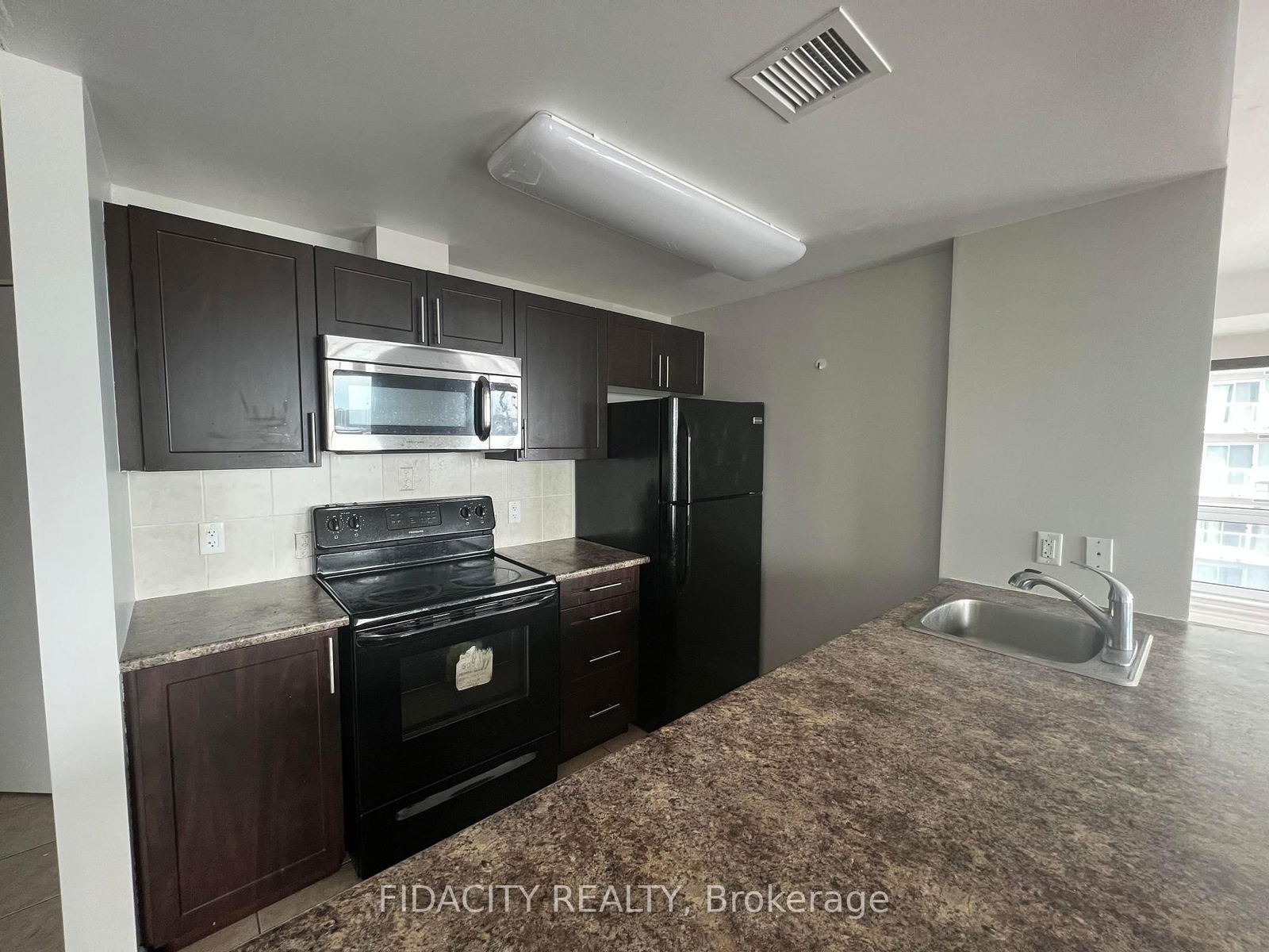 Condo for lease at 1807-234 Rideau Street, Ottawa, Sandy Hill, K1N 0A9 - MLS: X12003770