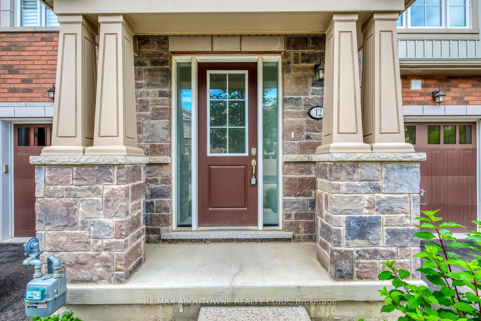 Townhouse sold at 12 George Manr, Niagara-on-the-Lake, Town, L0S 1J0 - MLS: X12004202