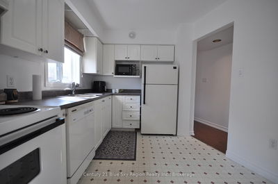 24 Tiffany Crt, North Bay - Birchaven image-0-2