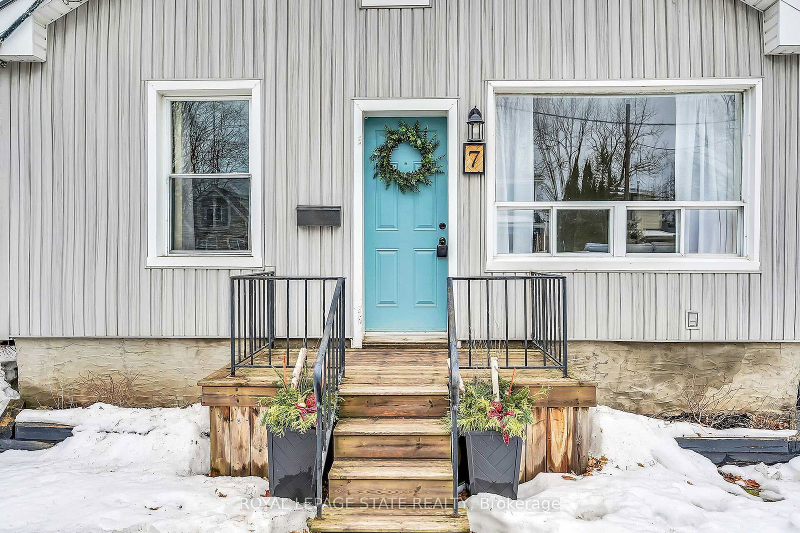 Detached House for sale at 7 Amelia Street, Brant, Paris, N3L 1Z2 - MLS: X12004288