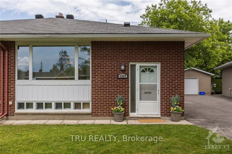 home for lease on A-1337 Bloomsbury Crescent