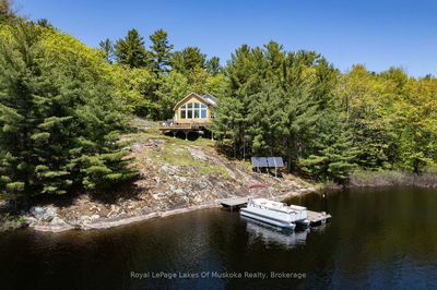 22 Mile Island, Gravenhurst - Wood (Gravenhurst)