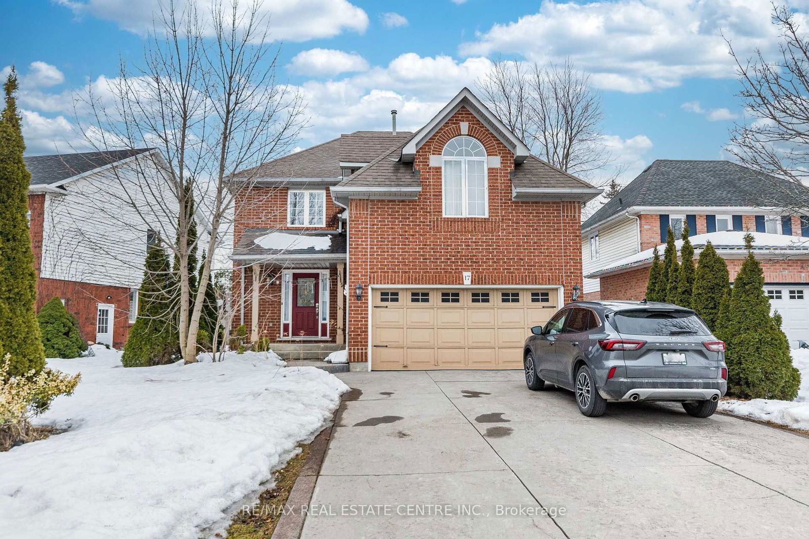 Detached House leased at Lower-17 Sable Drive, Hamilton, Ancaster, L9K 1K8 - MLS: X12005240