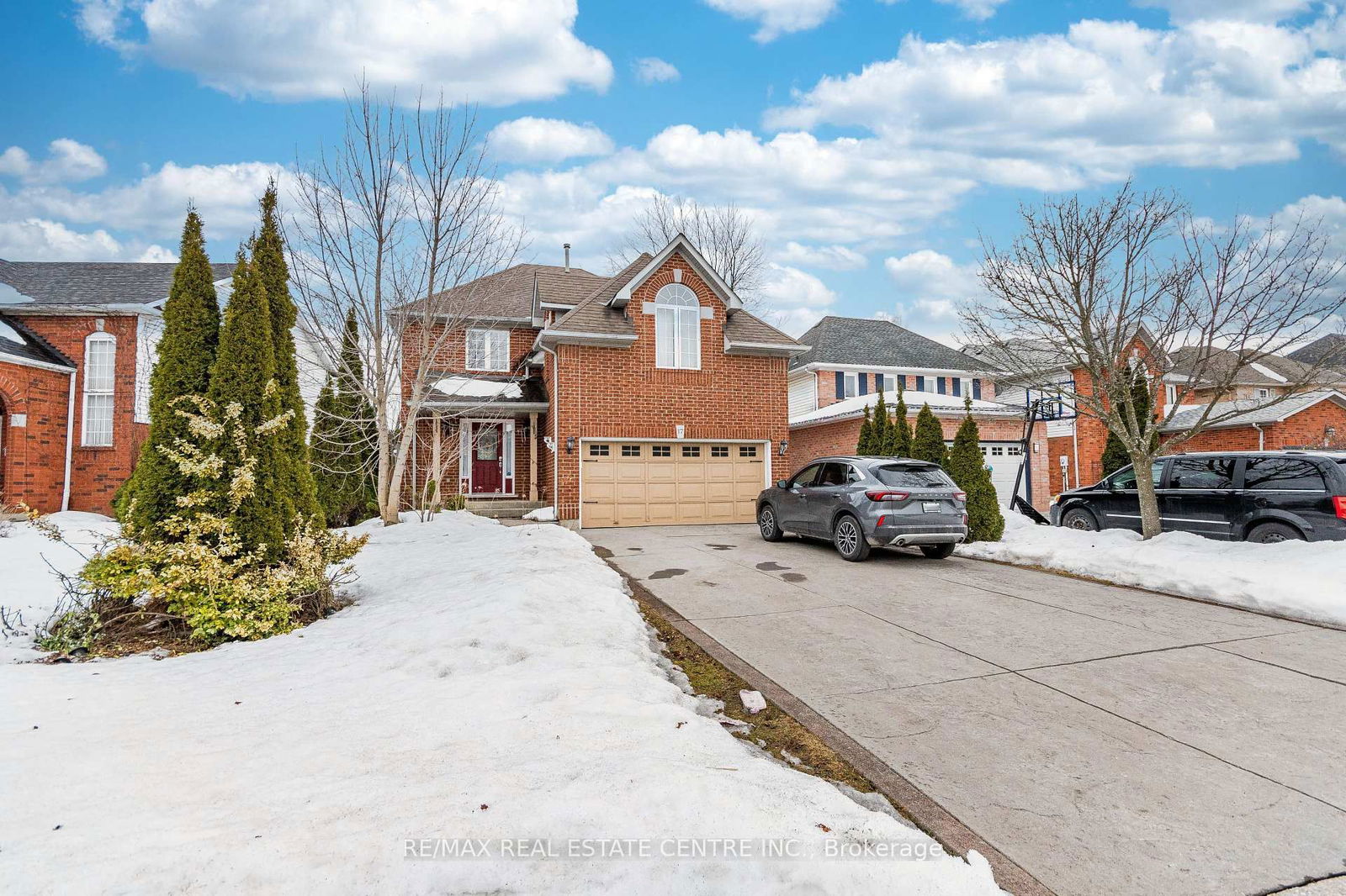 Detached House leased at Lower-17 Sable Drive, Hamilton, Ancaster, L9K 1K8 - MLS: X12005240