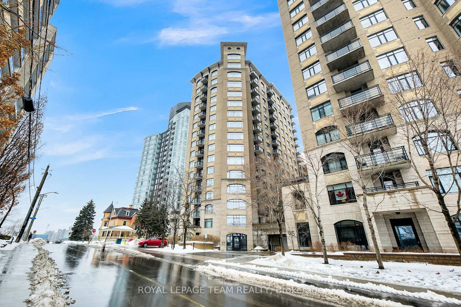 Condo sold at 1002-85 Bronson Avenue, Ottawa, Ottawa Centre, K1R 6G7 - MLS: X12005259