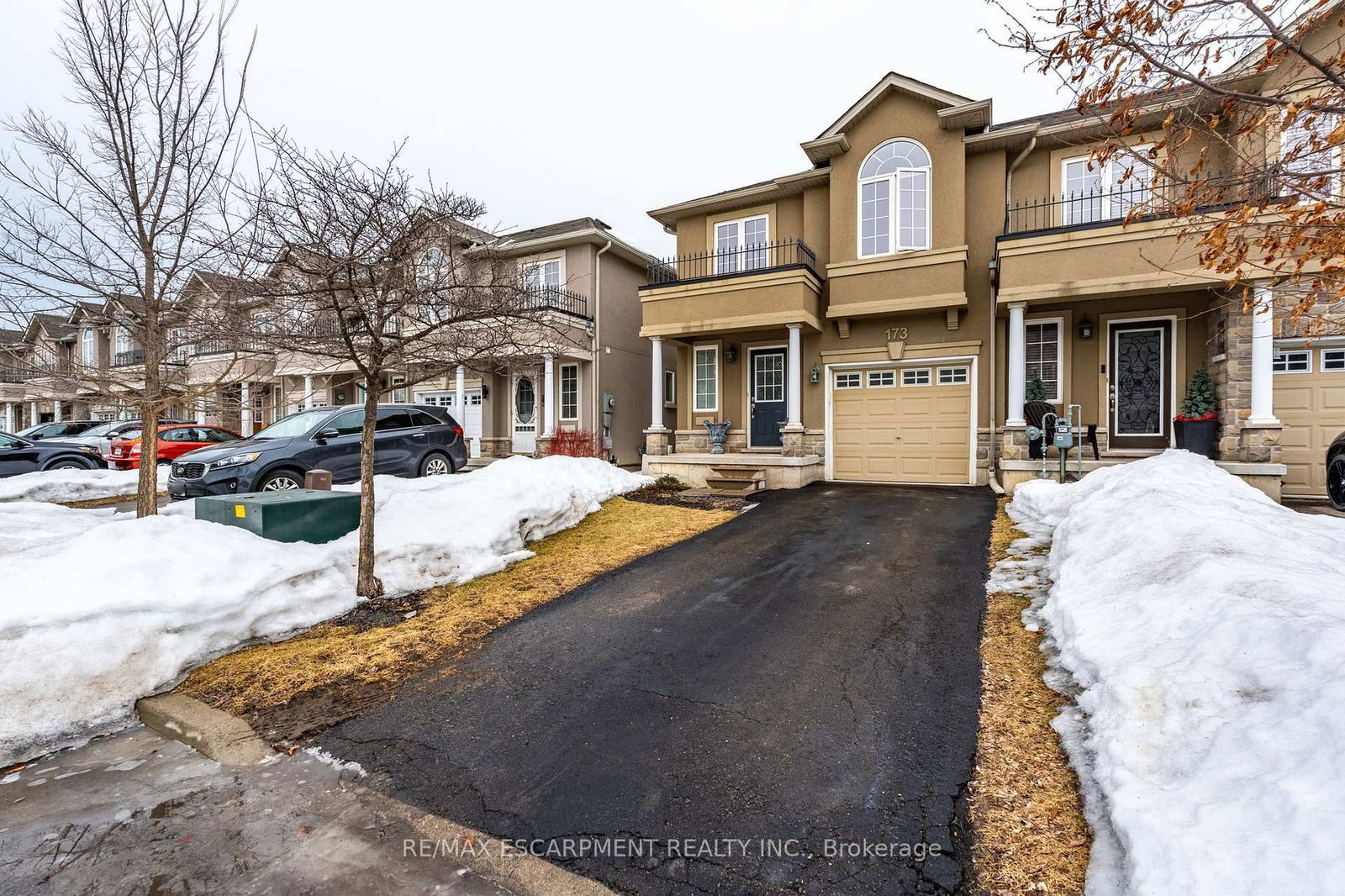 Townhouse for sale at 173 Penny Lane, Hamilton, Stoney Creek Mountain, L8J 2V7 - MLS: X12005466