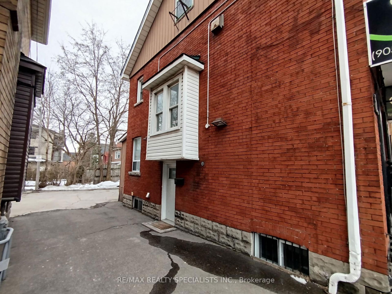 Detached House for lease at 269 Main Street, Hamilton, Kirkendall, L8P 1J5 - MLS: X12005573