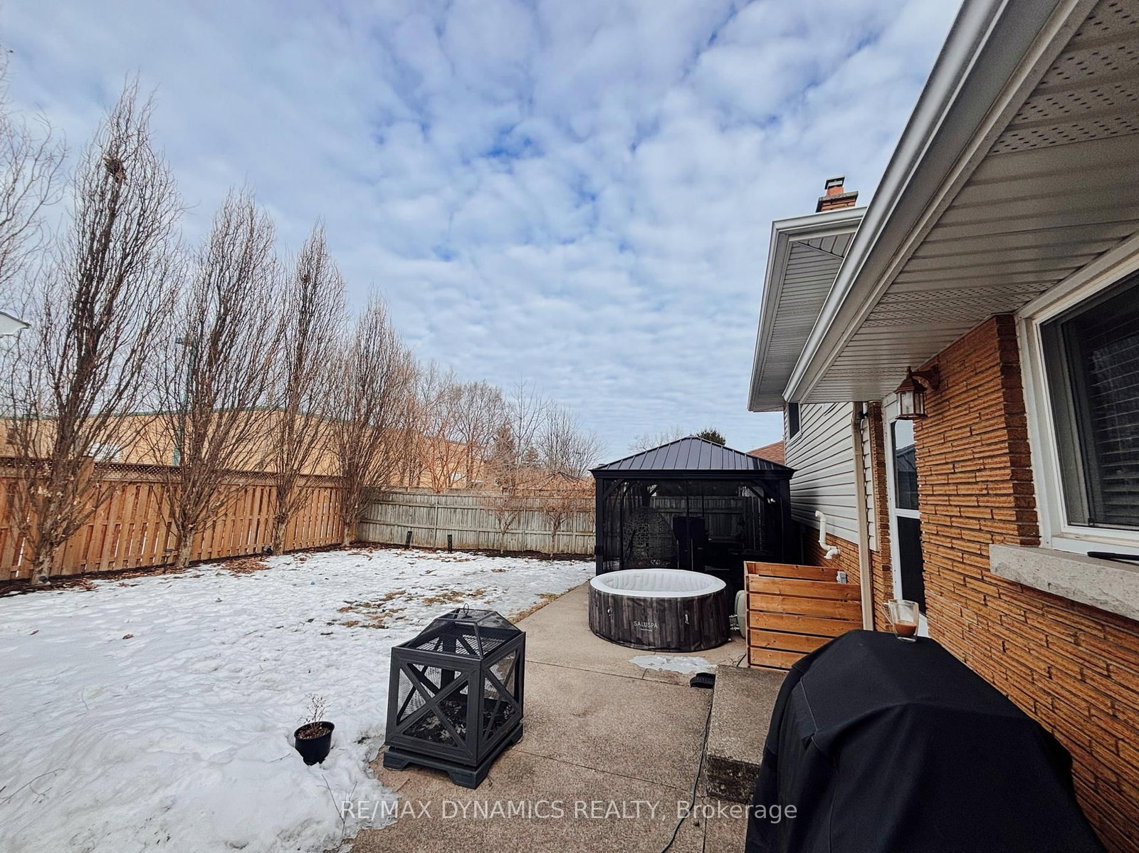 Listing Image 7