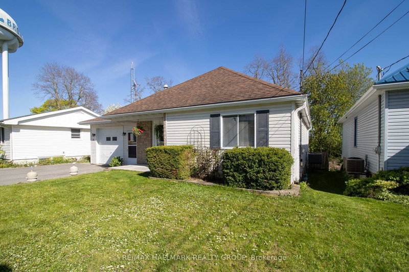 31 Chaffey St, Brockville, K6V 4L5 | Image 2