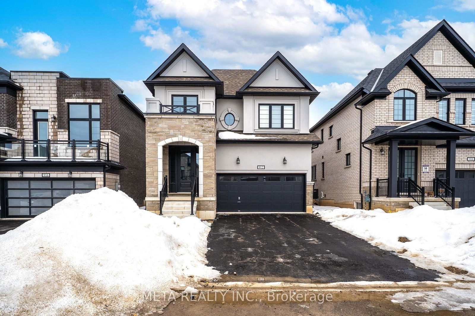 Detached House for sale at 912 Knights Lane, Woodstock, Woodstock - North, N4T 0P7 - MLS: X12005876