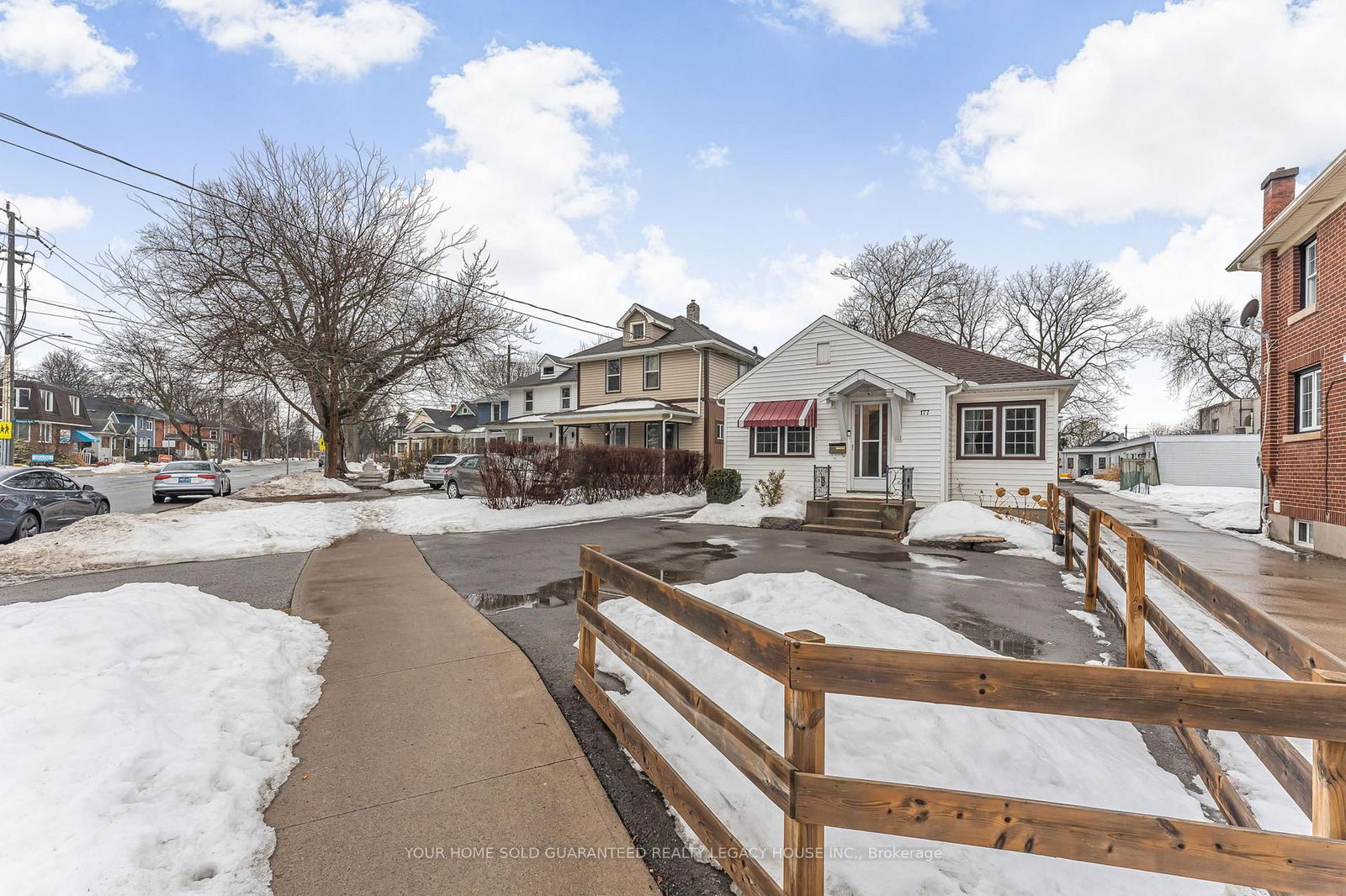 Detached House sold at 177 Lake Street, St. Catharines, Downtown, L2R 5Y8 - MLS: X12005923