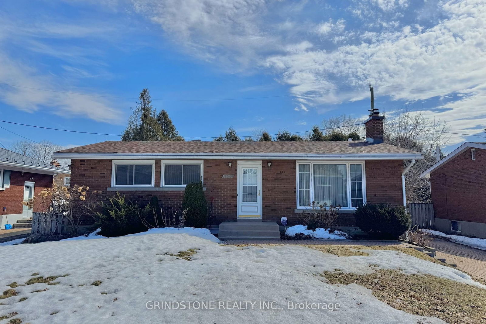 Building at 1806 Forman Avenue, Ottawa, Bel Air Heights