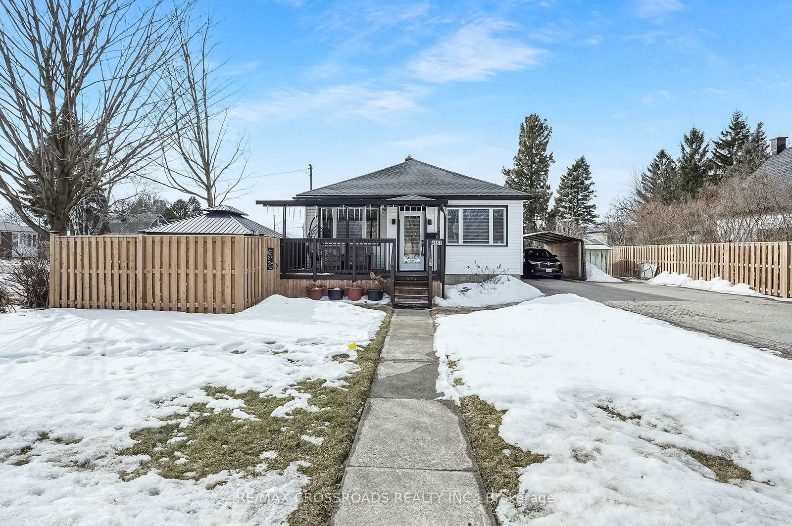 Detached House for sale at 4663 Montrose Road, Niagara Falls, Ascot, L2H 1K1 - MLS: X12006130