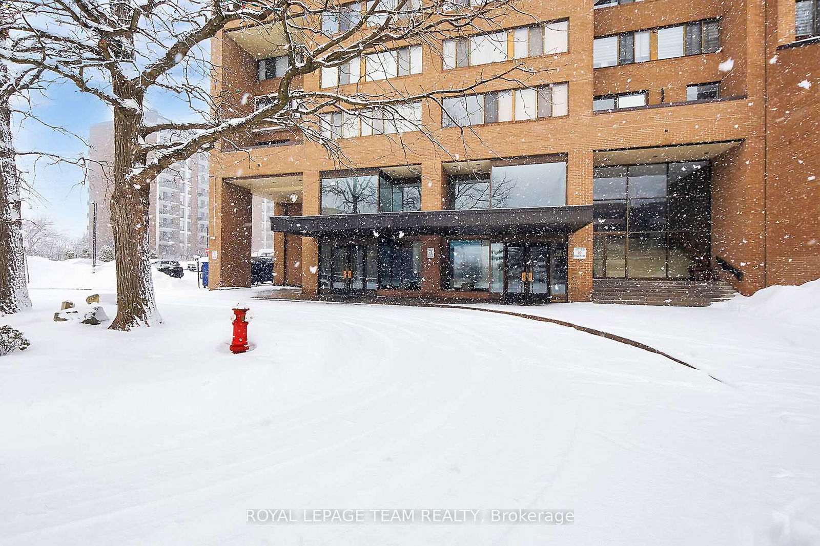 Condo for sale at 1501-505 St Laurent Boulevard, Ottawa, Viscount Alexander Park, K1K 3X4 - MLS: X12006228