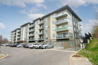 Condo sold at 409-16 Markle Crescent, Hamilton, Ontario, L9G 0H4 - Ancaster - MLS: X12006483