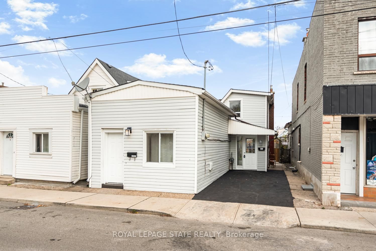 Building at 333 Britannia Avenue, Hamilton, Homeside