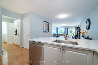 Unit 10 — 861 Wentworth St, Peterborough West - 2 Central image-0-3