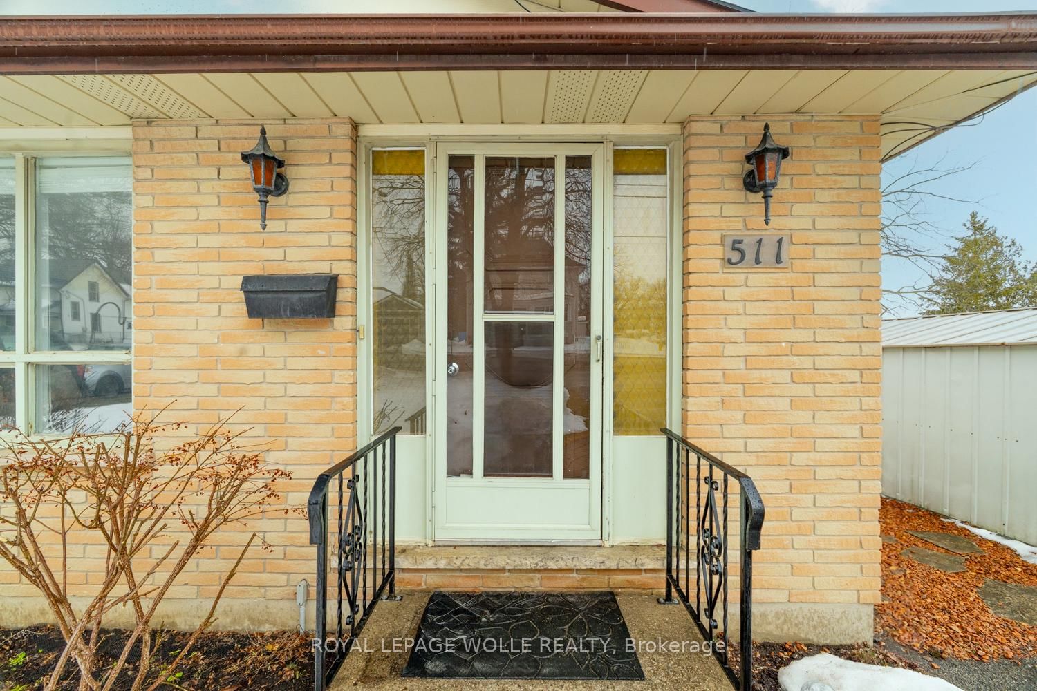 Detached House for sale at 511 Queen Street, St. Marys, 21 - St. Marys, N4X 1A3 - MLS: X12006677