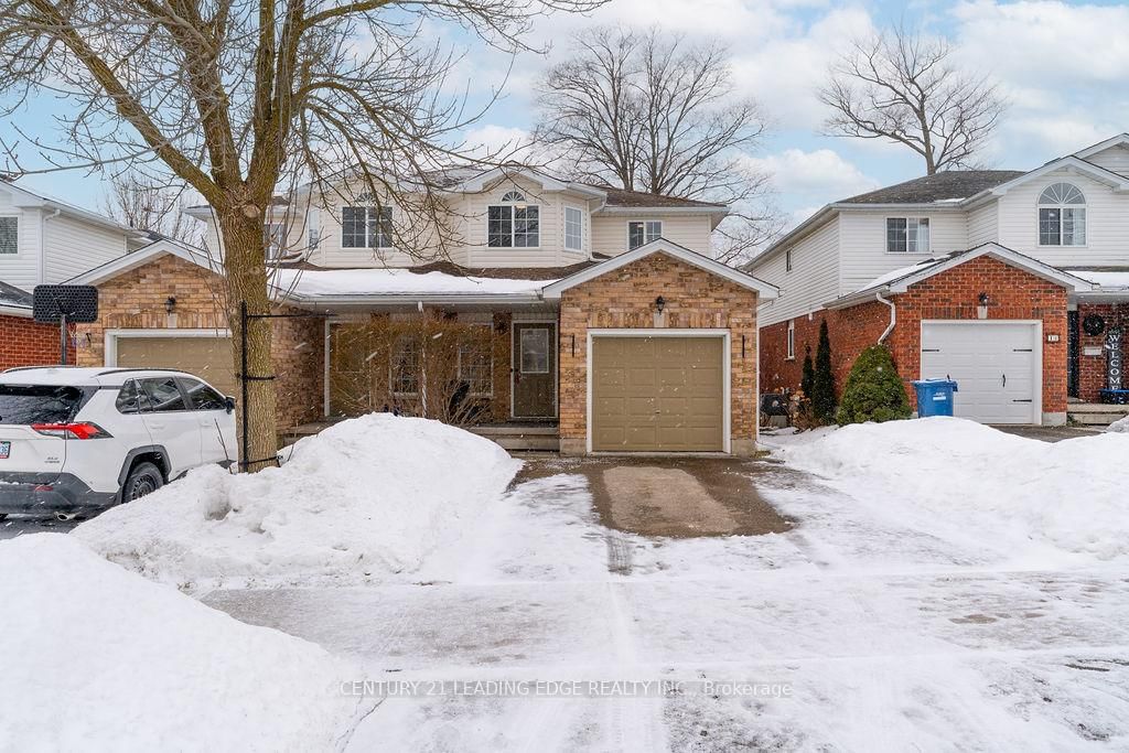 Semi-Detached House sold at 38 Raspberry Lane, Guelph, Grange Road, N1E 7H5 - MLS: X12006727