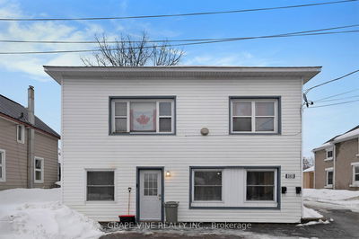 Unit Apartment 1 and 2 — 261 ELGIN St, Arnprior - Arnprior