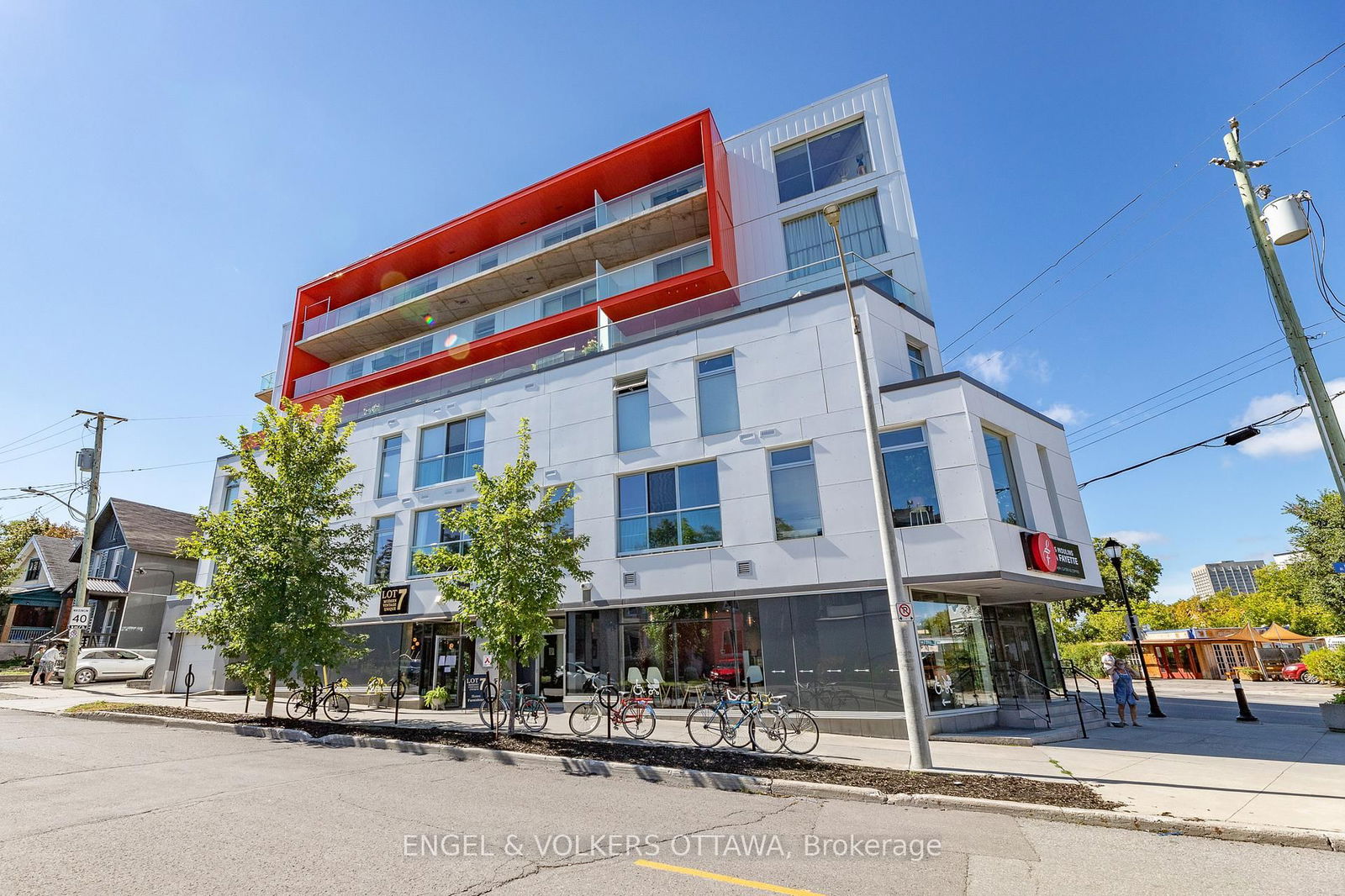 Building at 1000 Wellington Street, Ottawa, Hintonburg