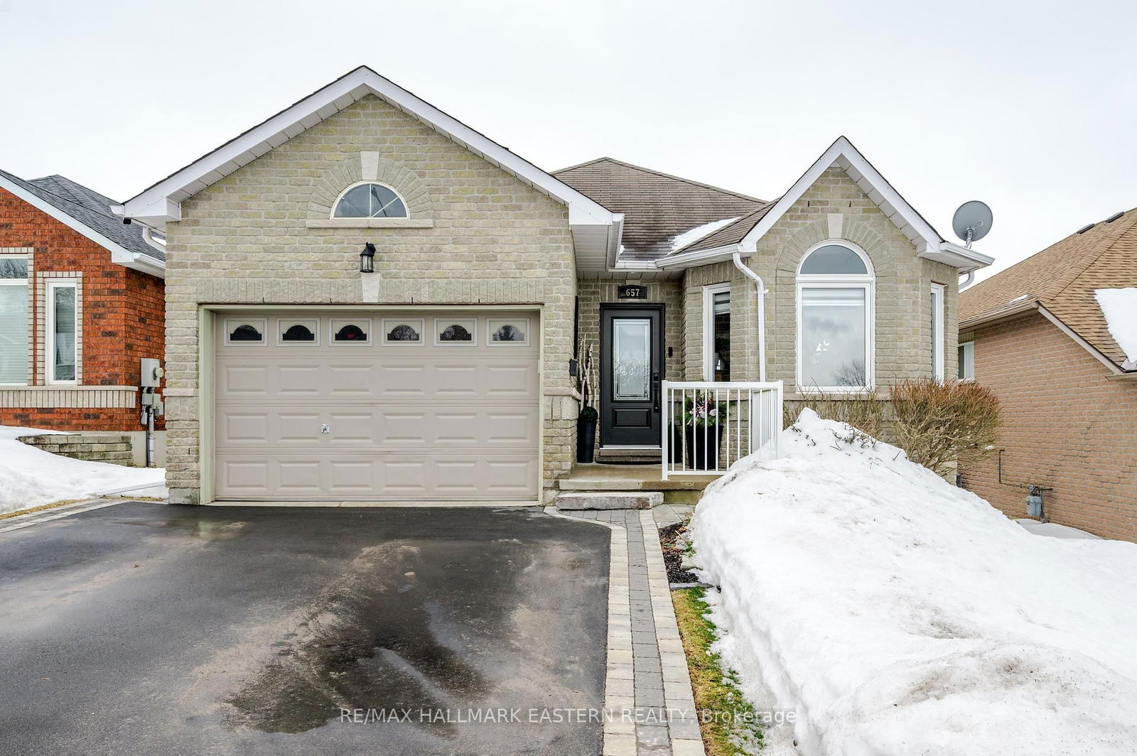 Detached House for sale at 657 Trailview Drive, Peterborough, Ashburnham, K9J 8P1 - MLS: X12007093