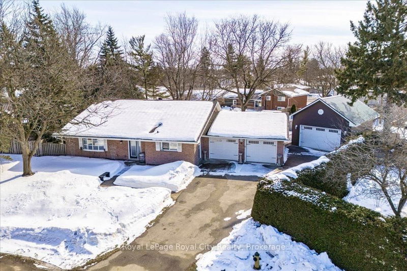 15 Wellington Dr, Centre Wellington - Elora/Salem image-0-0