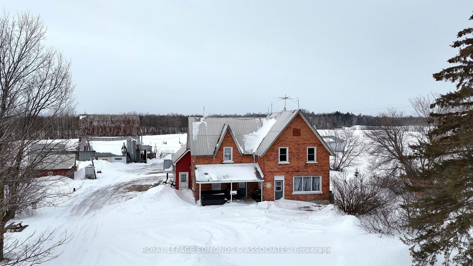 Building at 315 Beachburg Road, Whitewater Region, 580 - Whitewater Region