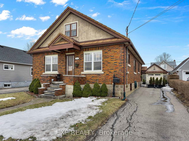 114 Scholfield Avenue