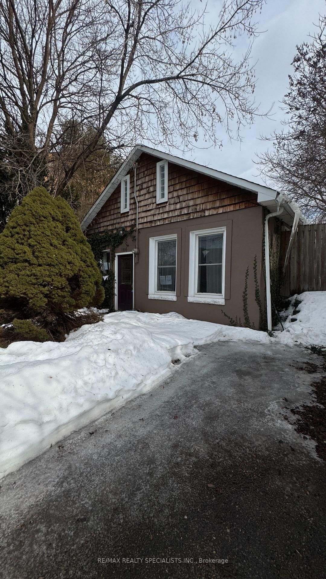 Building at 166 Hess Street, Hamilton, Strathcona