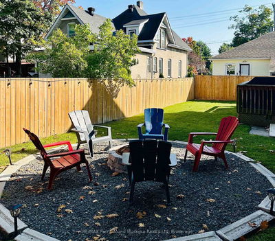 77 Church St, Parry Sound - Parry Sound image-0-2