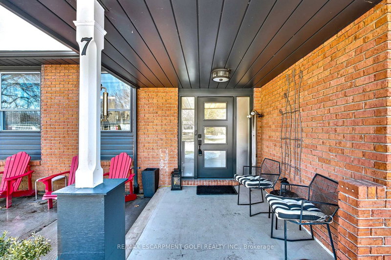 7 Garrison Village Dr, Niagara-on-the-Lake, L0S 1J0 | Image 3